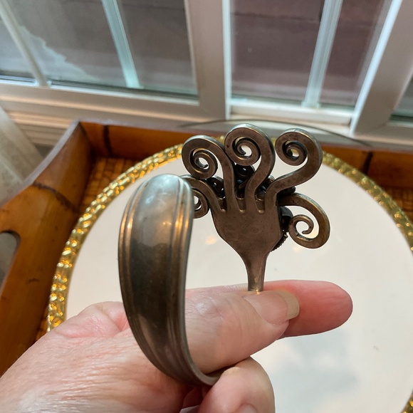 Beautiful Hobo Style Silver Cuff Bracelet - Picture 3 of 7